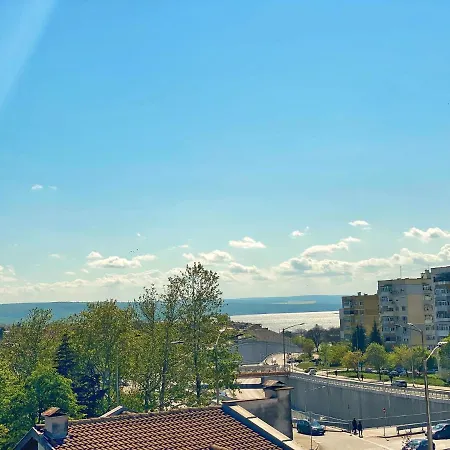 Emma's Sweet - Next To Grand Mall Апартаменты