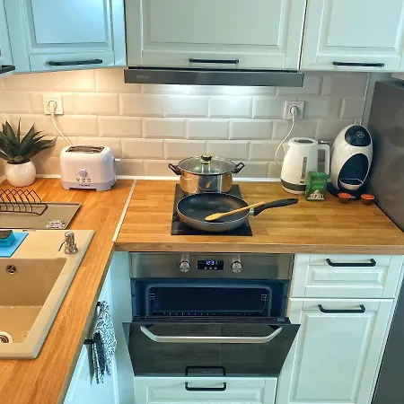 Emma's Sweet - Next To Grand Mall Апартаменты